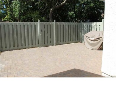 900 Bay Dr unit 43, Niceville, FL 32578 - photo 2