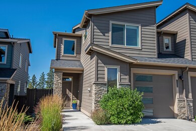 660 NE Vail Ln Bend OR 97701-print-002-0