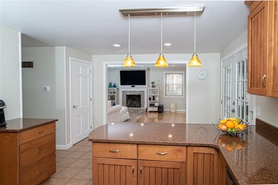 43 Coburn Ave, Nashua, NH 03063 - photo 7