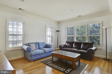 129 Chevy Chase St unit A, Gaithersburg, MD 20878 - photo 4