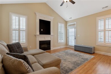 829 Falling Creek Ln, Fayetteville, NC 28304 - photo 7