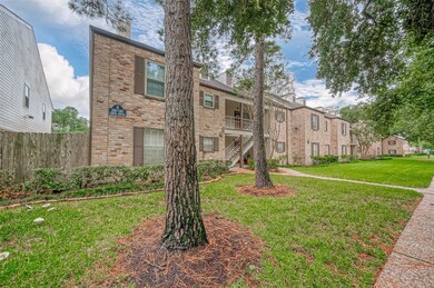 Enjoy the convenience of ground-floor living in this charming 2-bedroom condo in Georgetown! Not only is it nestled among mature trees and close to the city center, but it also comes fully equipped with a fridge, washer, and dryer—making move-in a breeze. The cozy interior and cute backyard add to the appeal, creating the perfect space to call home. Don’t miss out on this fantastic opportunity!