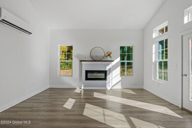 180-web-or-mls-1-frst-rdg-blvd