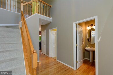 421 Crosman Ct, Purcellville, VA 20132 - photo 4