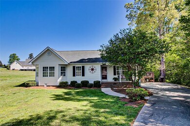 2497 Linnie Ct, Asheboro, NC 27205 - photo 6