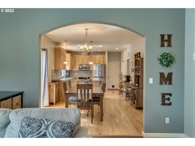 678 NW 4th Ave, Canby, OR 97013 - photo 5