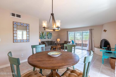 5453 N Arroyo Grande Cir-8