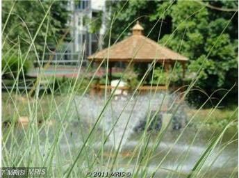 12233 Fairfield Hse Dr unit 208B, Fairfax, VA 22033 - photo 6