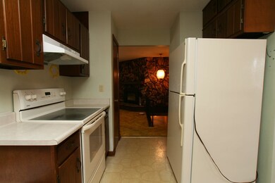 908 W Happy Hollow Rd, Janesville, WI 53546 - photo 6