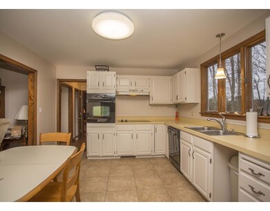 863 Plymouth St, Middleboro, MA 02346 - photo 6