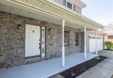 203 Doncaster Rd, Versailles, KY 40383 - photo 2