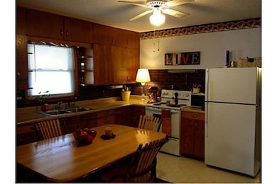 Kitchen. Super sized eat-in kitchen with plenty of