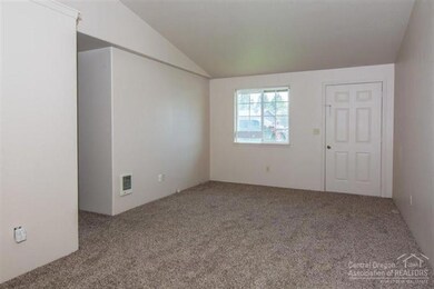 3265 SW Quartz Place, Redmond, OR 97756 - photo 4