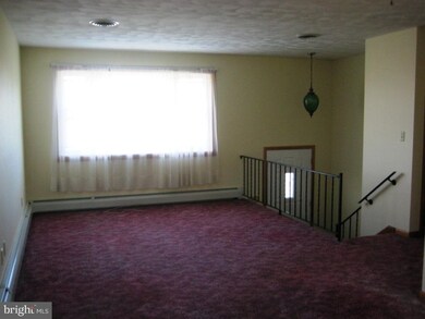 109 Phillip Dr, Myerstown, PA 17067 - photo 3