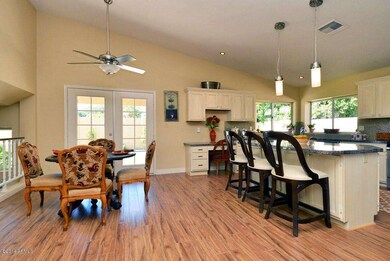 kitchen 08