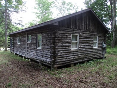 2624 Chenango St, Montrose, PA 18801 - photo 2