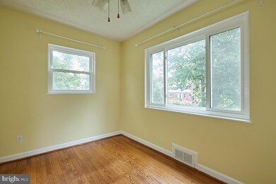 10525 Saint Paul St, Kensington, MD 20895 - photo 7