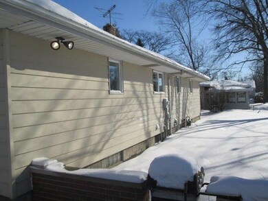 612 N Woodlawn Ave, Griffith, IN 46319 - photo 5