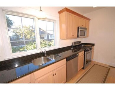 10 68th St unit 1, Newburyport, MA 01950 - photo 4