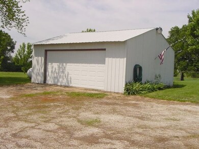 13932 Backbone Rd, Princeton, IL 61356 - photo 4