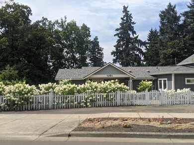 1060 Abbie Ln, Eugene, OR 97401 - photo 3