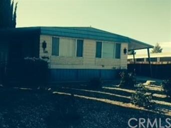 14136 Riviera Dr, Victorville, CA 92395 - photo 4