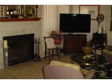 1729 Villa Santos Cir unit 1729, El Paso, TX 79935 - photo 4