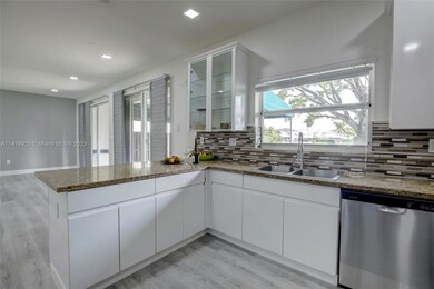 10956 NW 73rd St, Doral, FL 33178 - photo 6