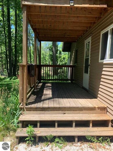 3044 Ojibway Rd, Harrison, MI 48625 - photo 2