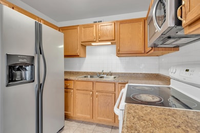 4343 N Clarendon Ave unit 707, Chicago, IL 60613 - photo 6