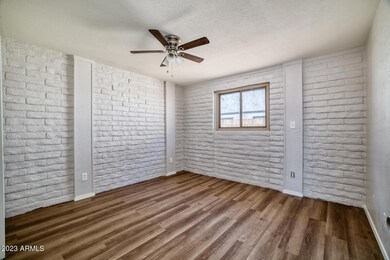 2333 W Glenrosa Ave 113 Phoenix - 111014