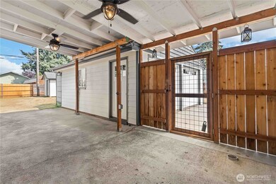 2818 Maple St, Longview, WA 98632 - photo 7