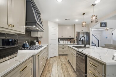 3610 S 12th Place, Broken Arrow, OK 74011 - photo 6