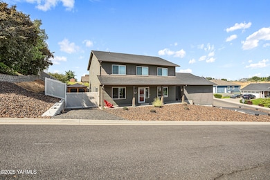 1700 W 1st Ave, Selah, WA 98942 - photo 3