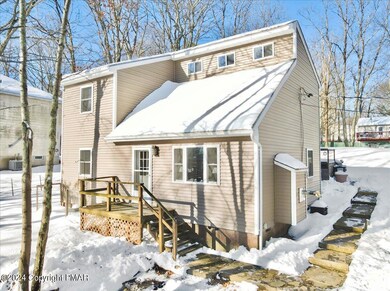 2114 Lakeview Rd, Bushkill, PA 18324 - photo 3