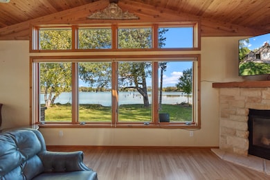 W378S5028 W Pretty Lake Rd, Dousman, WI 53118 - photo 6