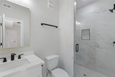 216 E 37th St unit 2, Houston, TX 77018 - photo 6