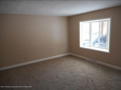 3232 Continental Dr, Lansing, MI 48911 - photo 5