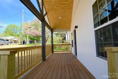 1127 4th St, Statesville, NC 28677 - photo 4