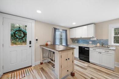 122 Hale St, Winchendon, MA 01475 - photo 5