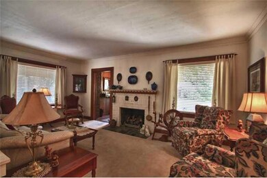 2819 44th St, Des Moines, IA 50310 - photo 6