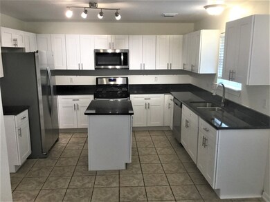 25702 Gamewood Ct, Spring, TX 77386 - photo 4