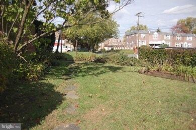 398 Westmont Dr, Darby, PA 19023 - photo 3