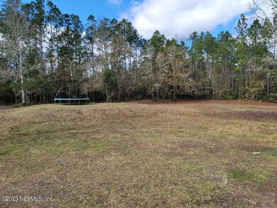2541 sm back yard