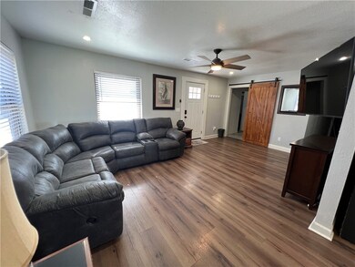 300 S Summit St, Prairie Grove, AR 72753 - photo 6