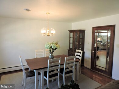 10 Spruce Ave, Bordentown, NJ 08505 - photo 4