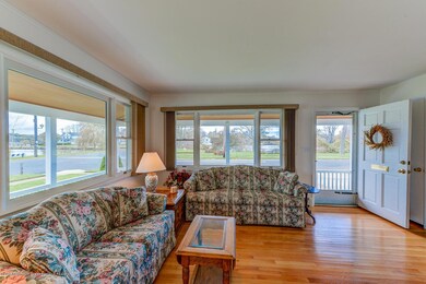 200 4th Ave Spring Lake NJ-large-006-25-
