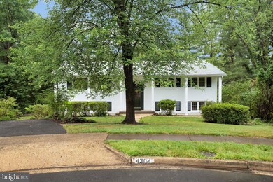 4304 Hillyer St, Fairfax, VA 22032 - photo 2