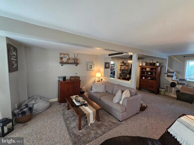 749 Harrison Ave, Berkeley Springs, WV 25411 - photo 3