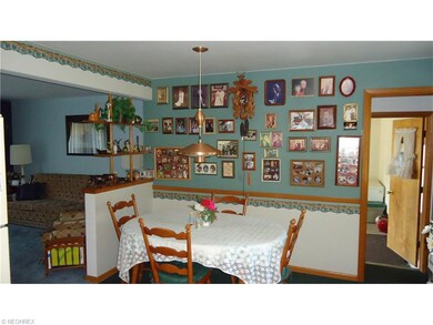 Eat in kitchen